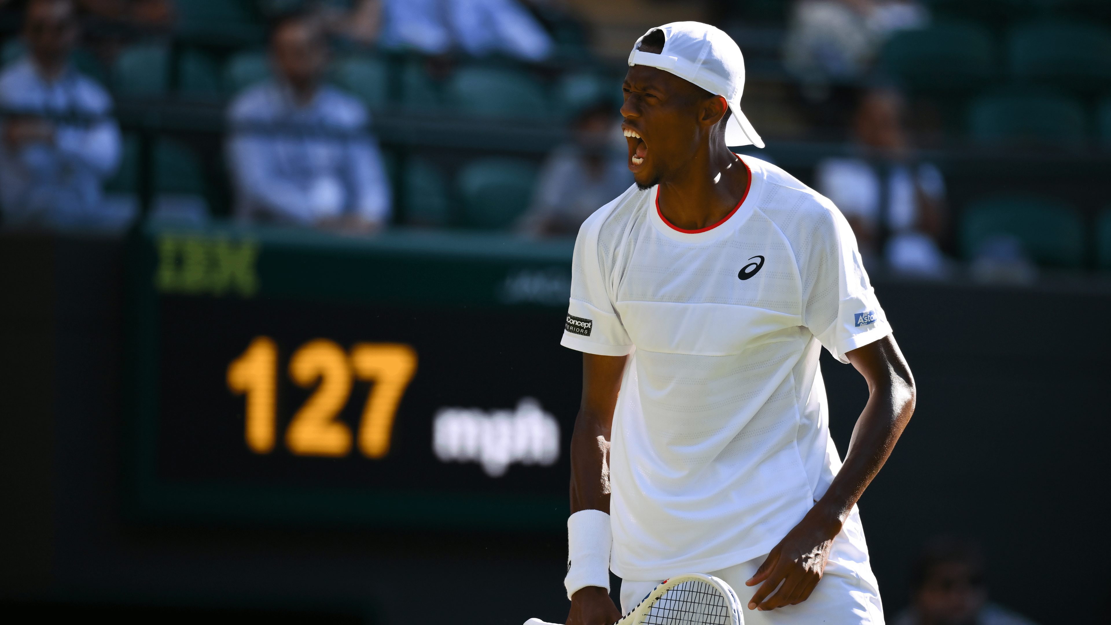 Tokyo Take-Off! Shapovalov Serves Past Johnson